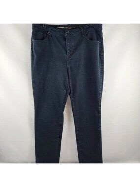 CHICO'S So Slimming Girlfriend Straight Leg Stretch Black Jean Size 16R (36x29)
